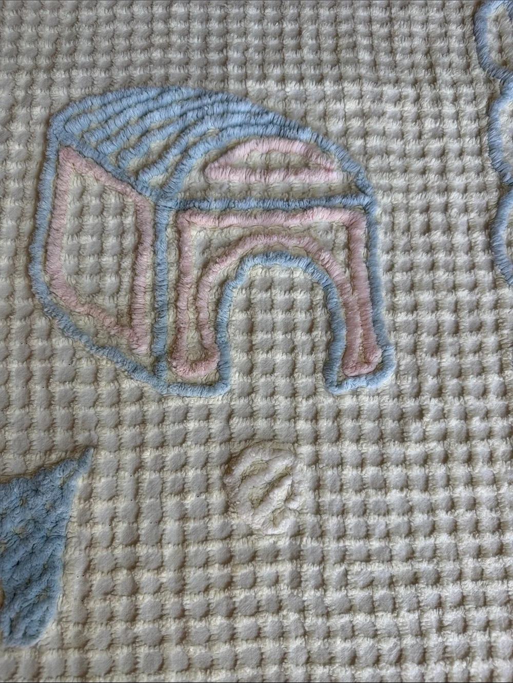 Vtg Chenille crib blanket bedspread featuring a blue puppy with ball & doghouse